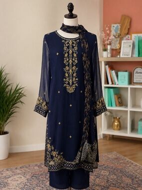 Kurta/ Kameez & matching dupatta Pakistani Indian Designer Rang Ja